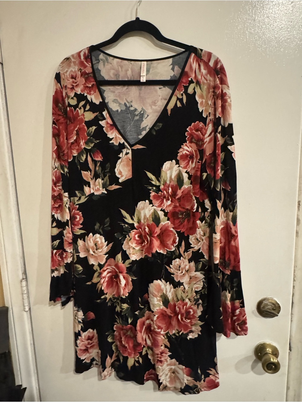 Xhilaration Black V-Neck Floral Tunic with Pink Roses
